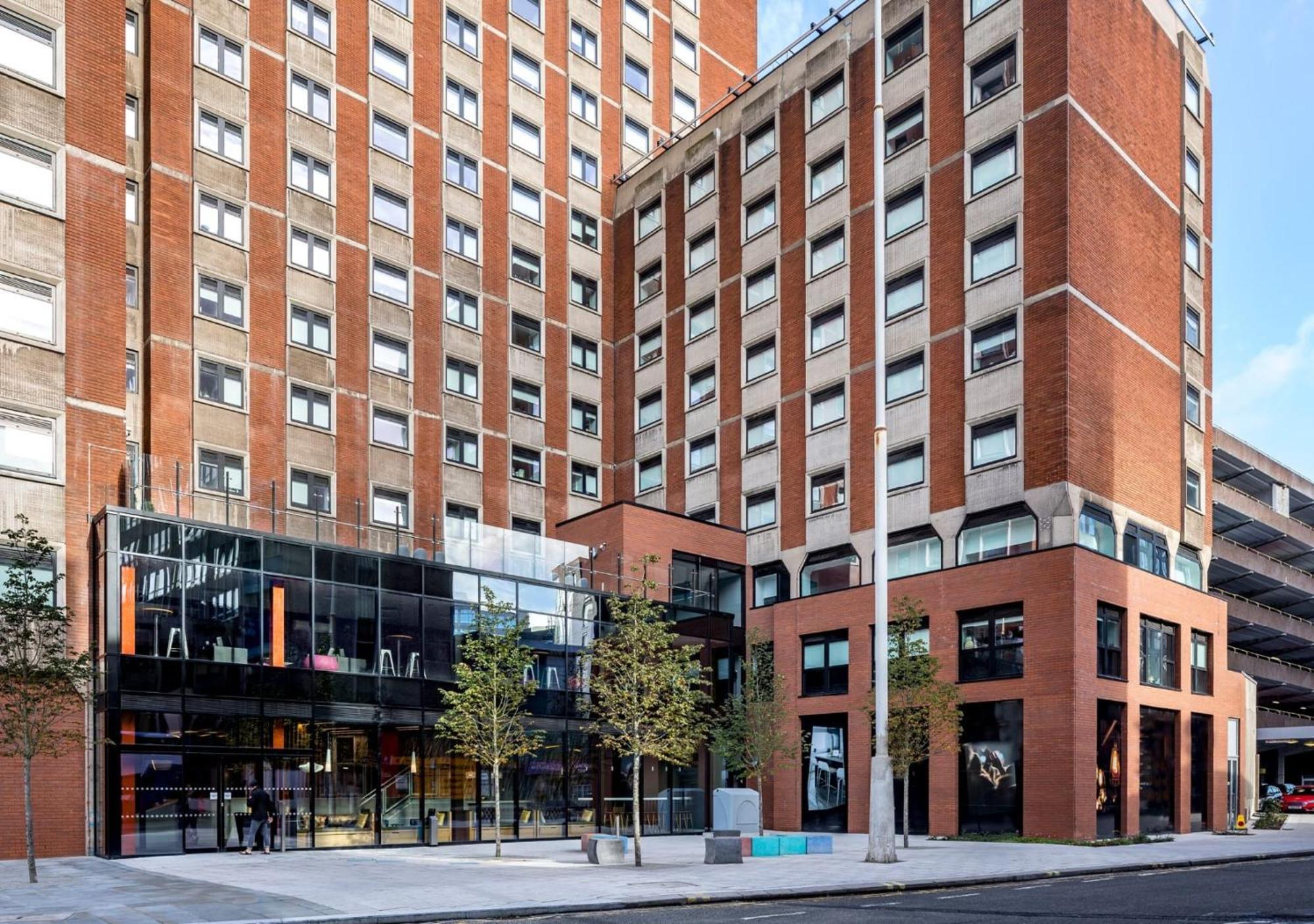 For Students Only Tower In Apartamento Bristol